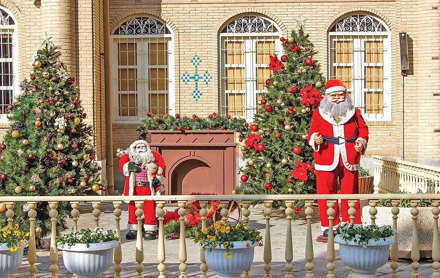 جشن کریسمس ارامنه در اصفهان؛ تلفیقی از ایمان، تاریخ و زیبایی - آژانس مسافرتی و جهانگردی پرواز اوراز